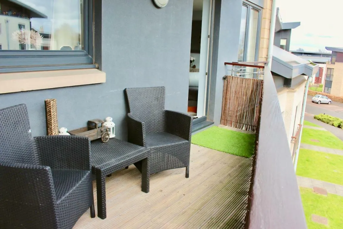 East Pilton - 2 Bed Edinburgh Apartment Free Parking & Balcony 0*,  United Kingdom