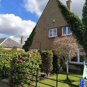 Self Catering Studio Flat Edinburgh